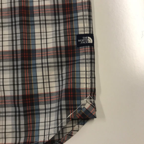 THE NORTH FACE Mens Plaid Short Sleeve Shirt - Picture 6 of 7